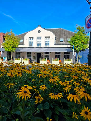 1851 Bar - Hotel - Cinema