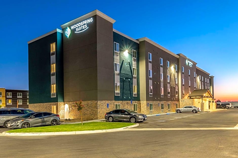 WoodSpring Suites Bakersfield Airport