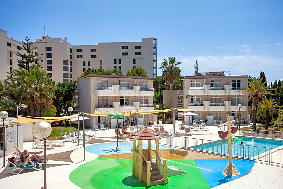 APARTAMENTOS CLUB SA COMA