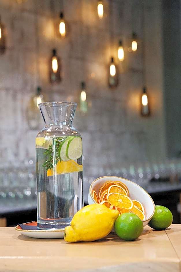 Hotel Indigo Berlin East Side Gallery By IHG