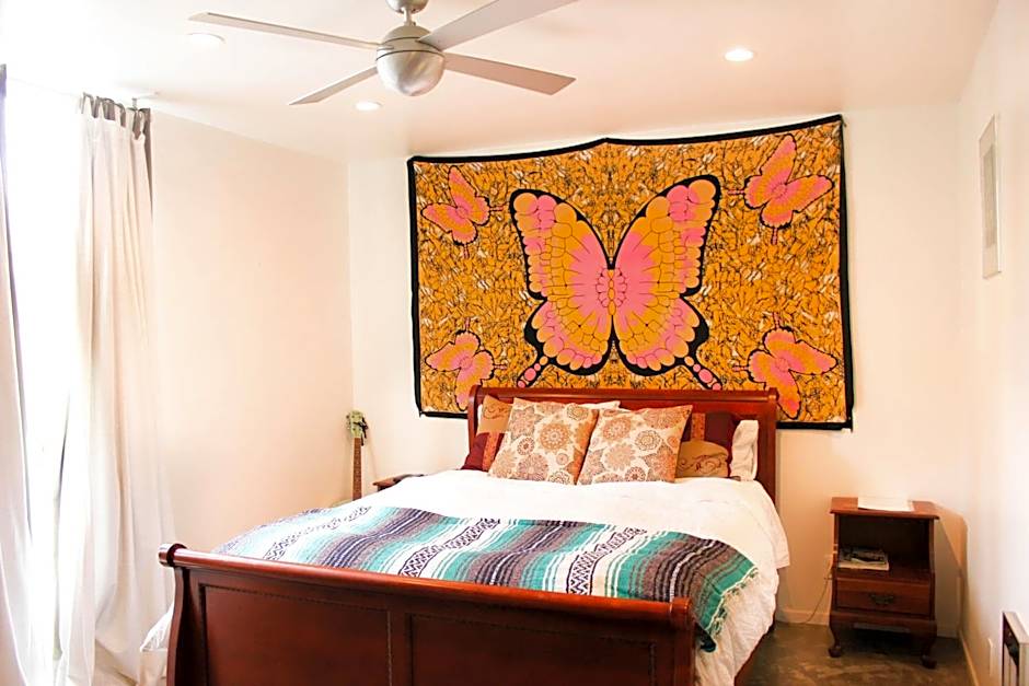 Ocean Front Vortex Female Hostel private rooms Free bikes