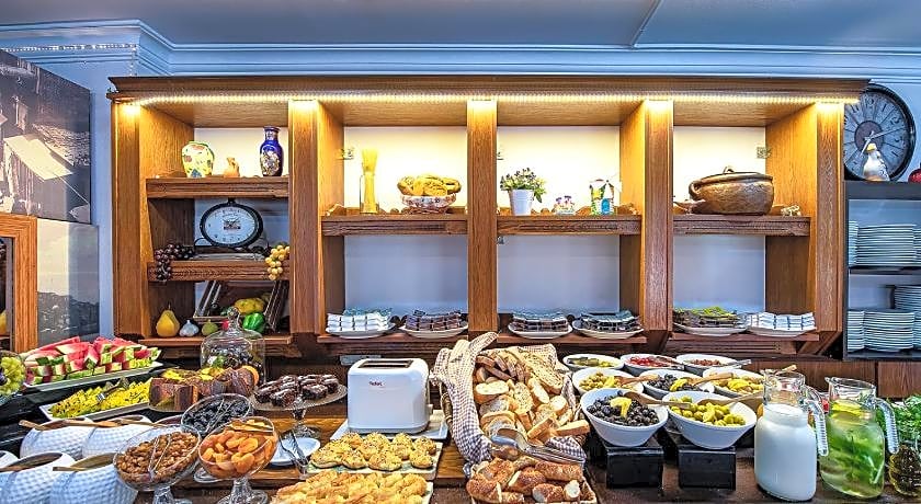 Kozan City Hotel