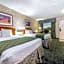 Days Inn & Suites by Wyndham Albuquerque North