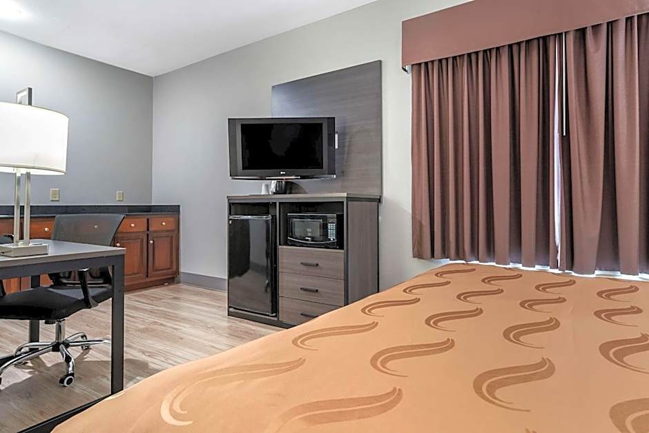 Quality Inn & Suites Demopolis