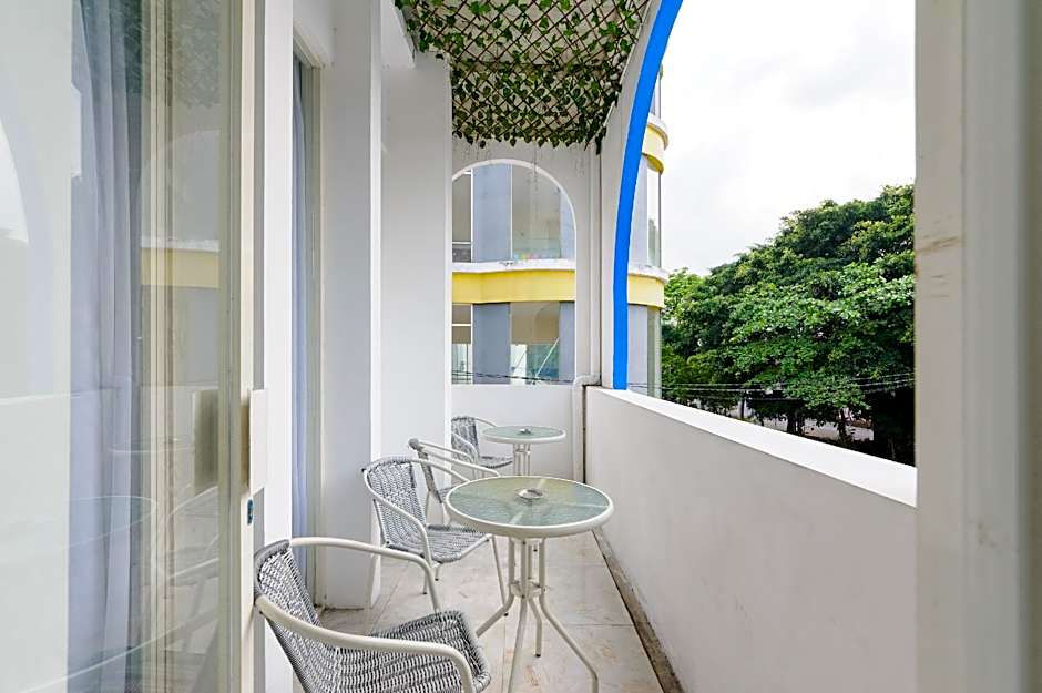 Sans Hotel La Vida Malang