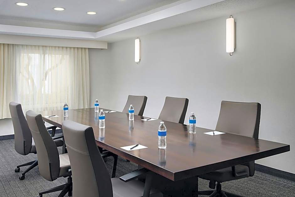 Courtyard® by Marriott® Baton Rouge South