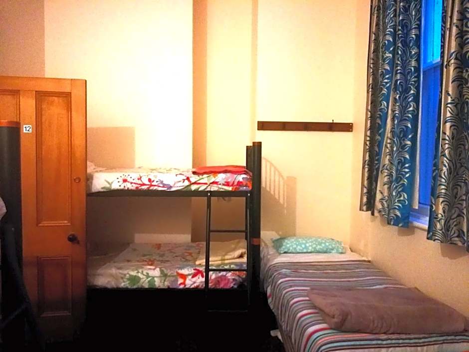 Empire Hotel Backpackers