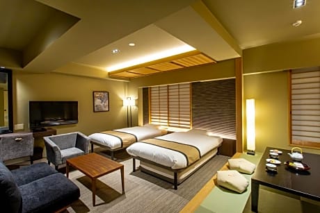 Deluxe Family Room