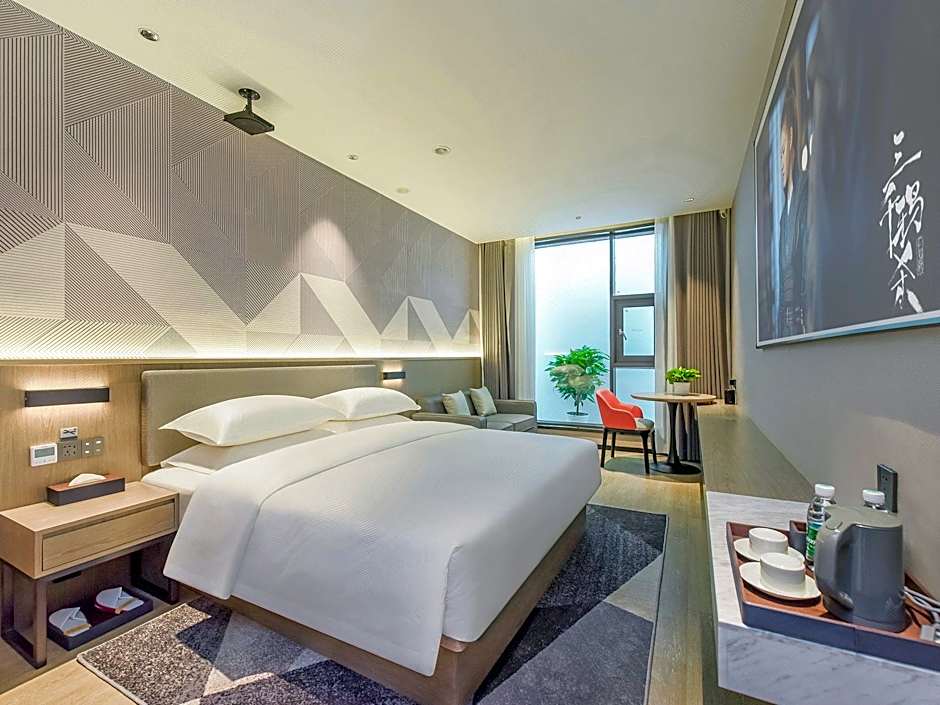 Borrman Hotel Pengshui Binjiang Road