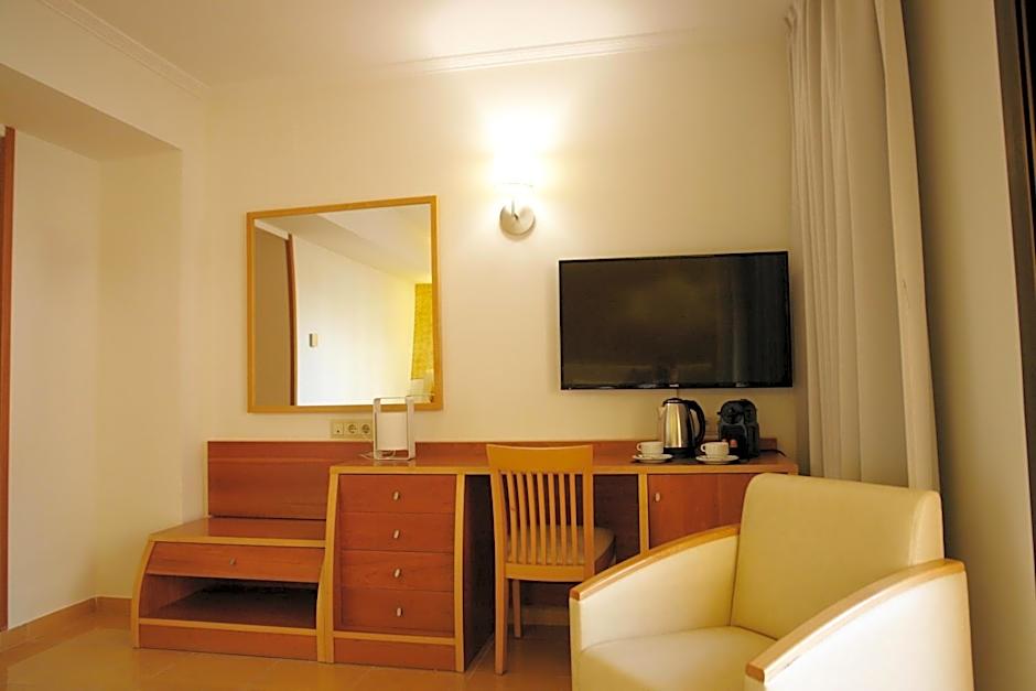 Invisa Hotel La Cala