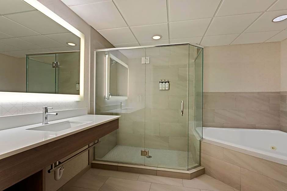 Holiday Inn Express Hauppauge-Long Island By IHG