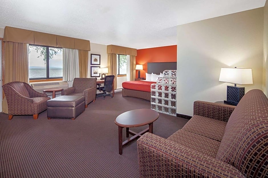 AmericInn by Wyndham Ashland