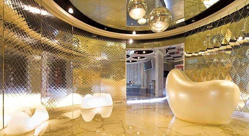 Kowloon Harbourfront Hotel