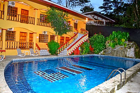 Hotel Tres Banderas