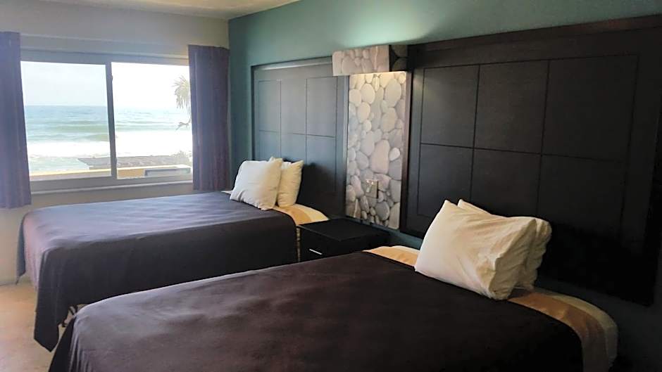 Driftwood Beach Motel