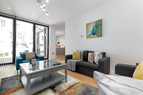 LT Greenwich 3 Bed Townhouse