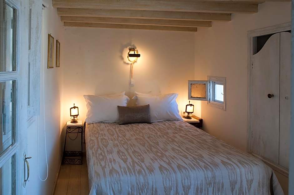 Heliophos Boutique Caves