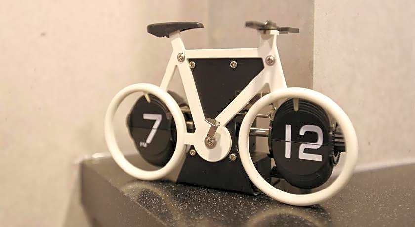 With U Hotel & Guesthouse