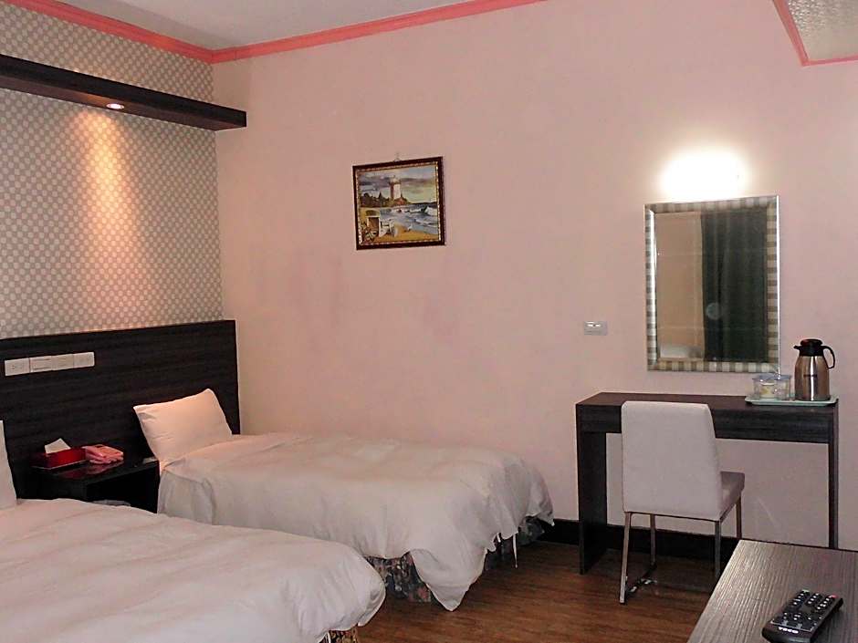Modern Plaza Hotel