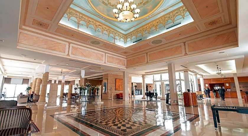Golden Tulip Carthage Residence