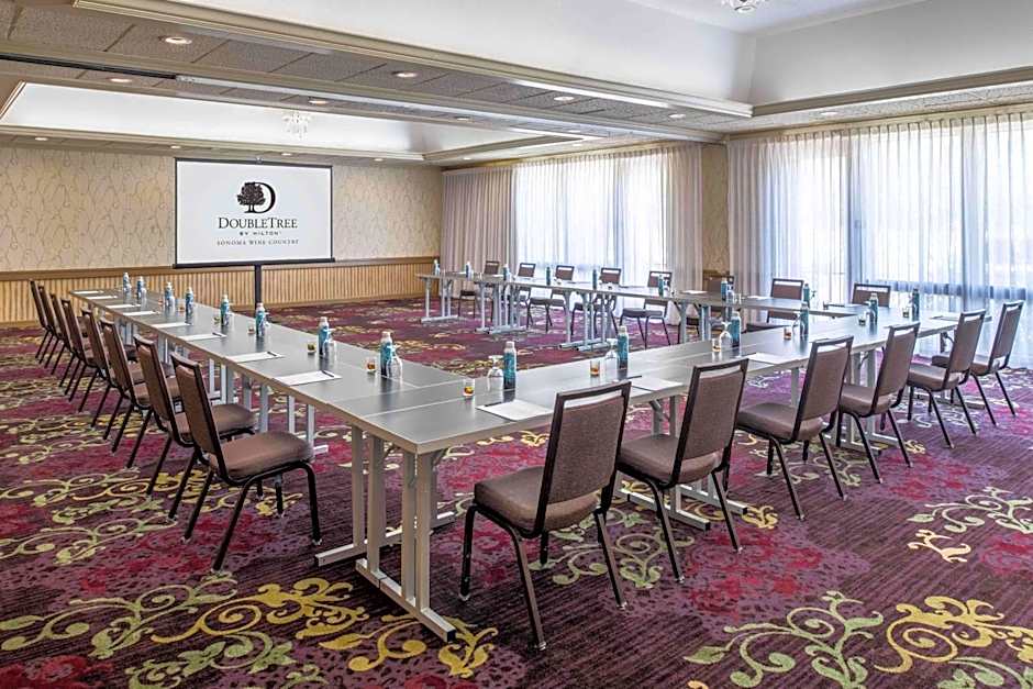 DoubleTree By Hilton Hotel Sonoma Wine Country