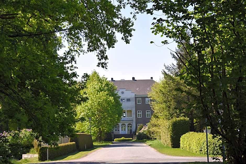 Gutshaus Volzrade Hotel & Ferienwohnungen in Elbnähe