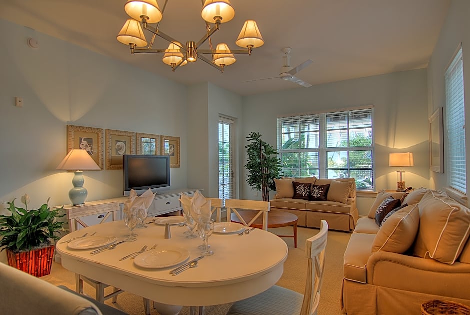 Harborside Suites at Little Harbor Hotel