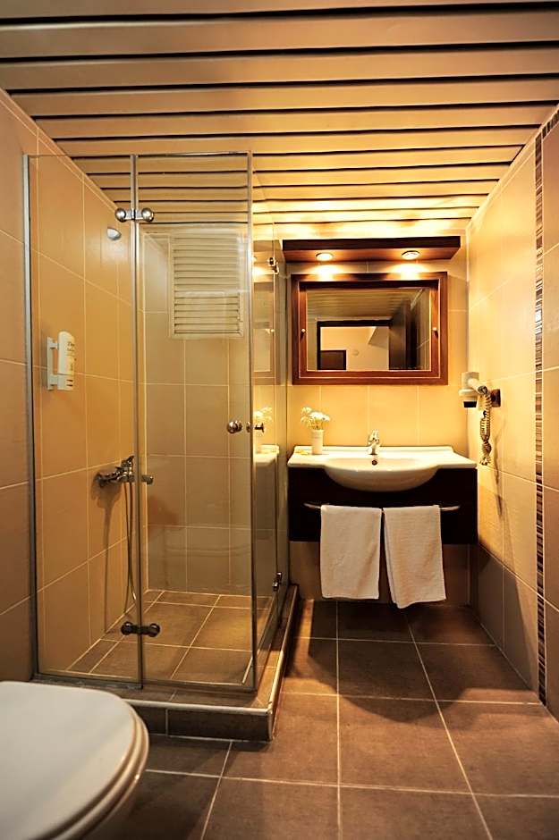 Ustun Hotel Alsancak