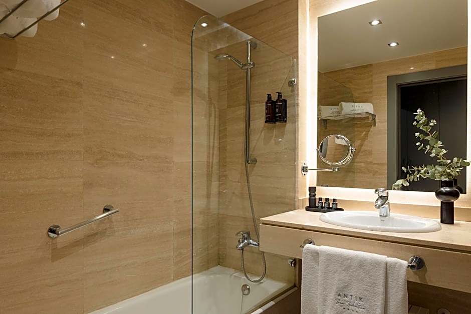 Hotel Antik San Sebasti