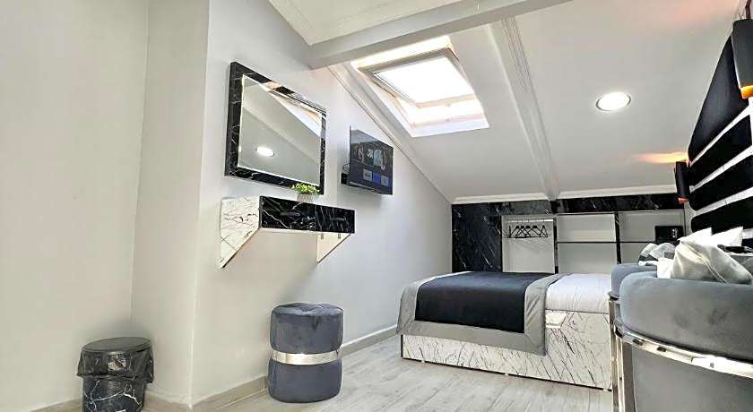 Taksim Larissa hotel suites