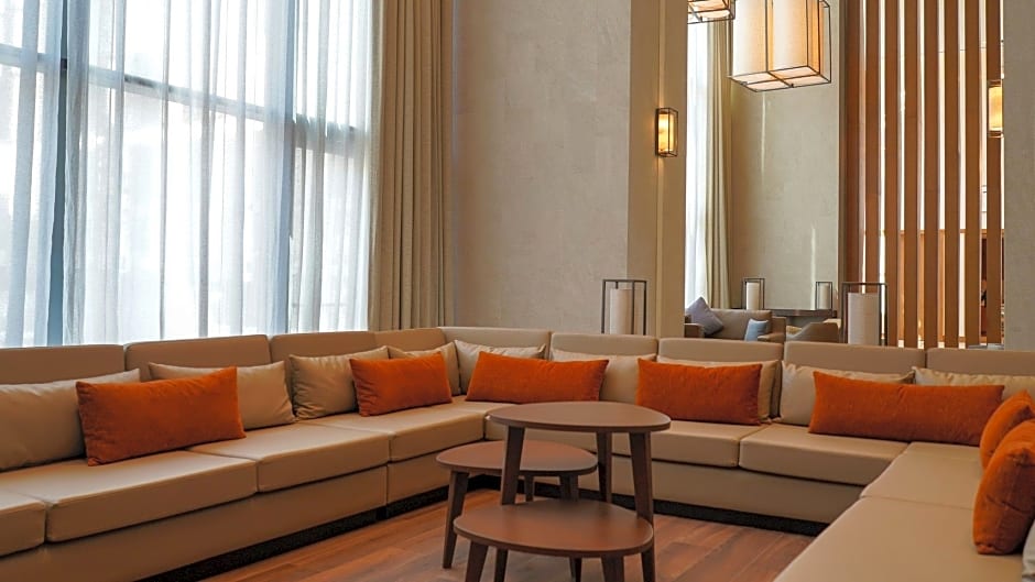 Staybridge Suites Dubai Al-Maktoum Airport By IHG