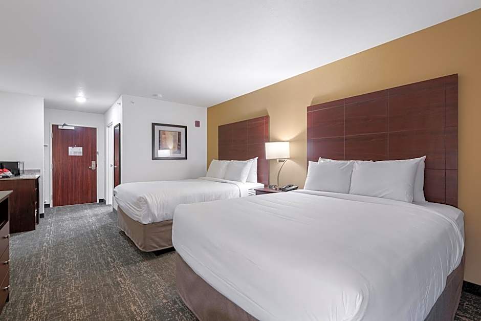 Cobblestone Hotel & Suites - Urbana