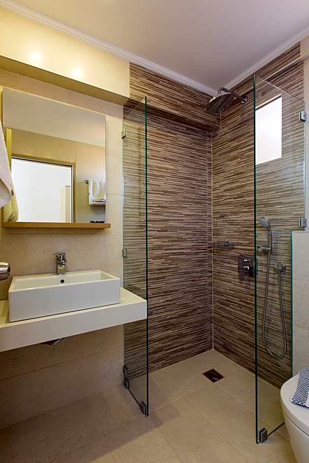 Trefon Hotel Apartments and Family Suites