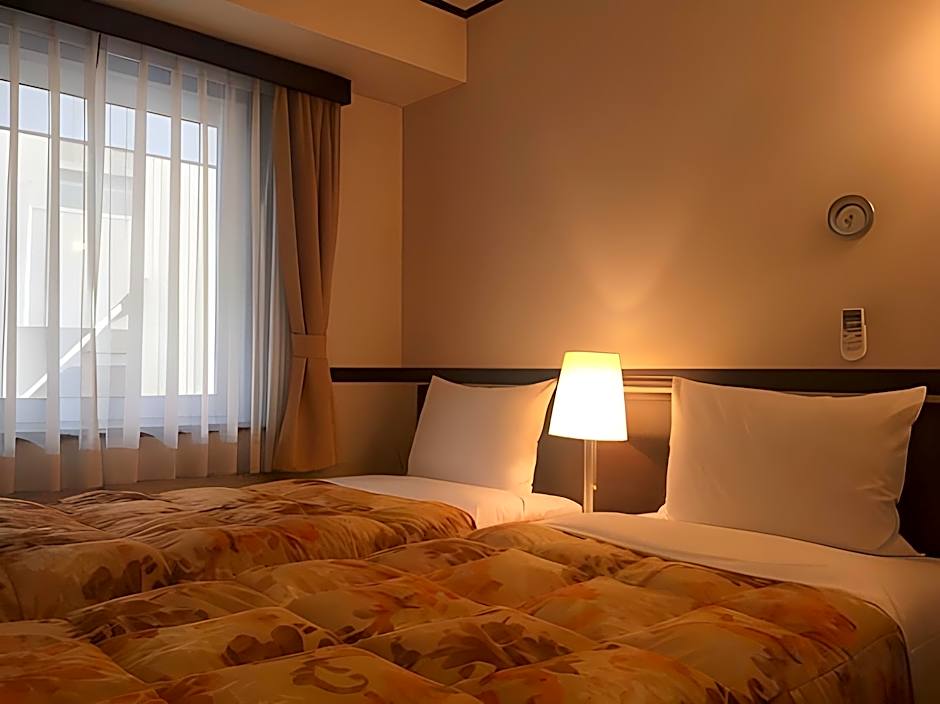 Toyoko Inn Hon-atsugi-eki Minami-guchi