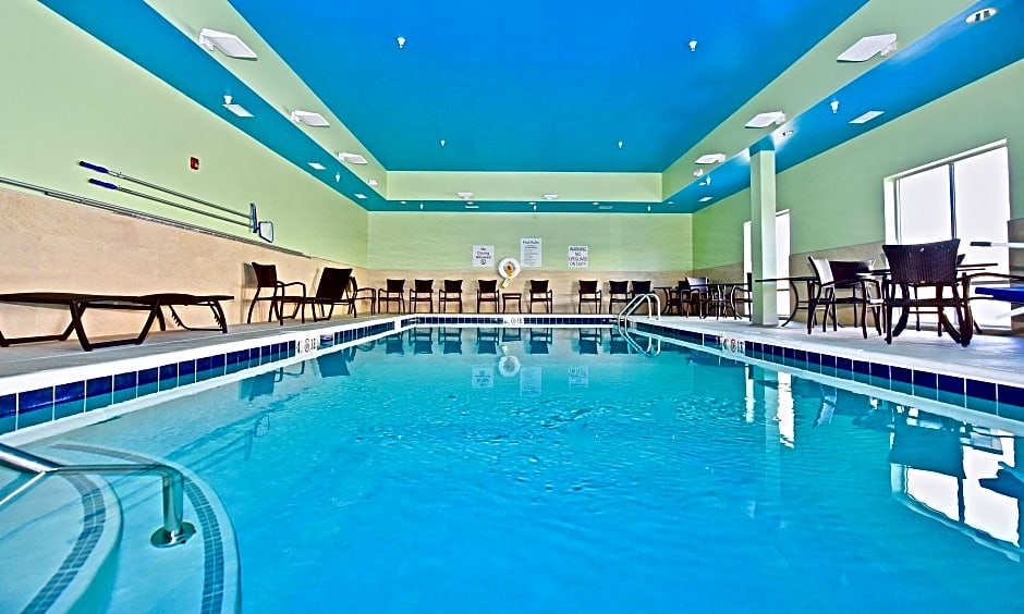 Holiday Inn Express & Suites - Perryville I-55, an IHG Hotel
