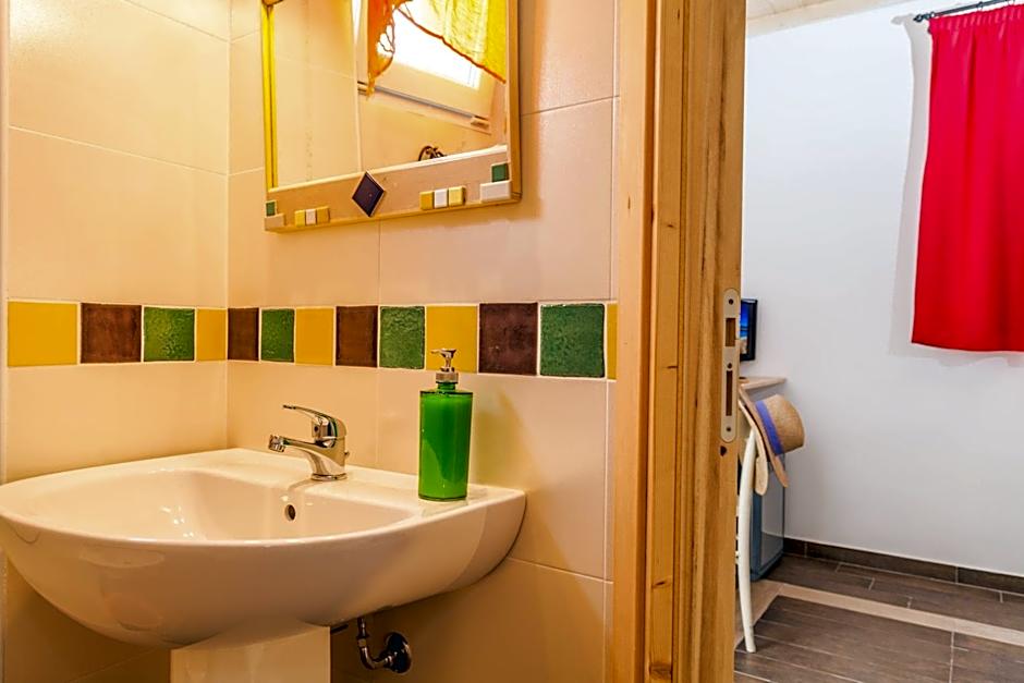 The Old Farm Asfodeli - Adults Only