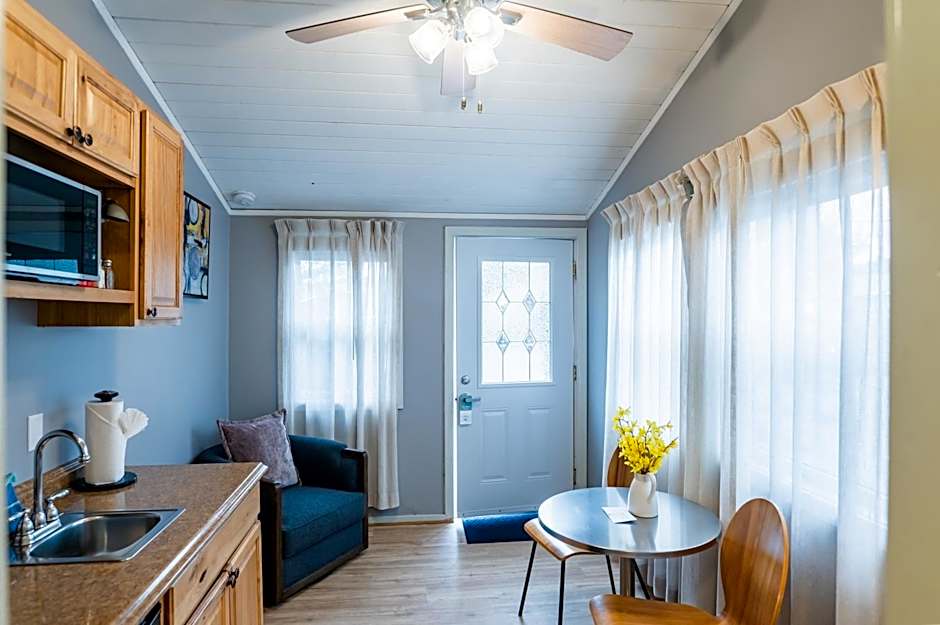 Inn at Haystack Rock