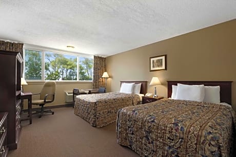 1 Queen Bed, Non-Smoking