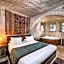 Cappa Via Cave Hotel
