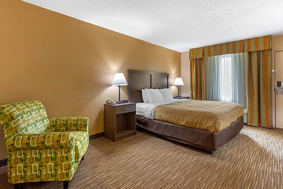 Quality Inn & Suites Hanes Mall