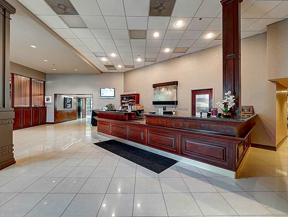 DoubleTree By Hilton Hotel Bloomington