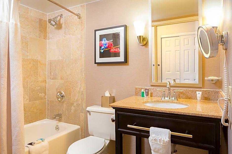 Crowne Plaza Memphis Downtown By IHG