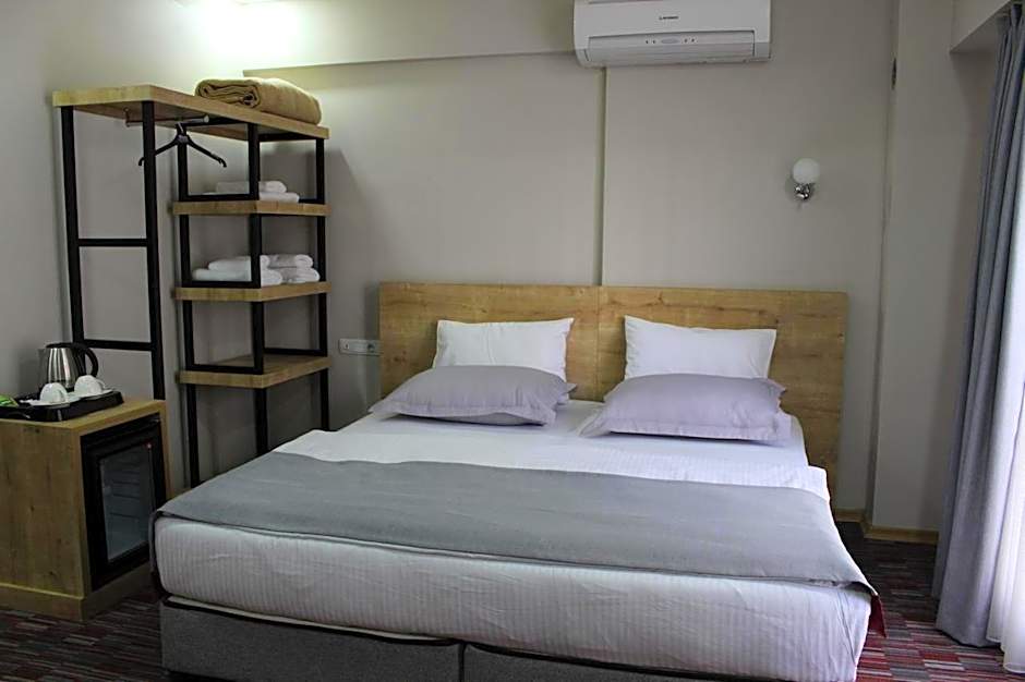 mojo otel