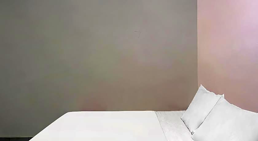 Hotel O Homestay Bude Sri