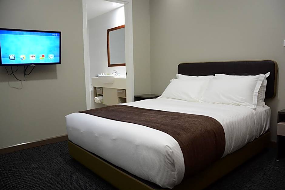 Ratsun Nadi Airport Apartment Hotel