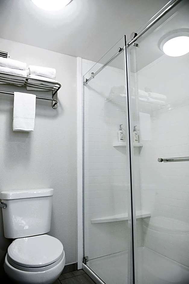 Keene Elm City Hotel, Ascend Hotel Collection