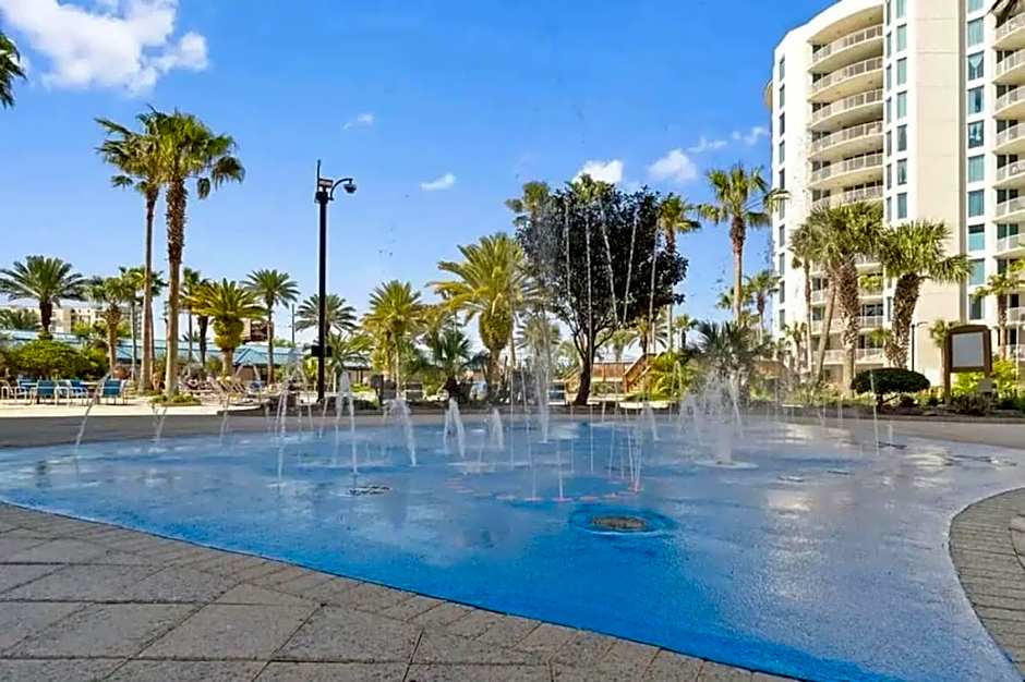 Sunrise Surprise 9th floor 2BR 2 BA King Suite Beach shuttle, heated pool!