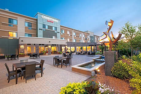 Courtyard by Marriott Mankato