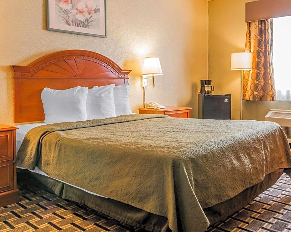 Quality Inn Grand Rapids North Walker