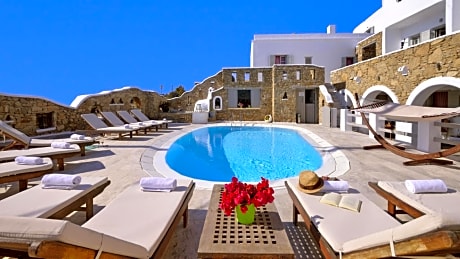 Paolas Town Boutique Hotel